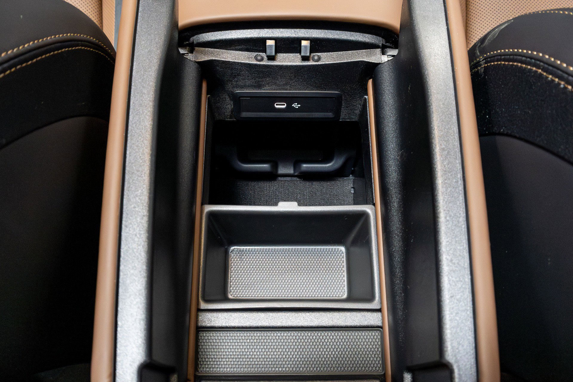 Used 2026 Mercedes-Benz GLS 63 AMG 4MATIC image 38