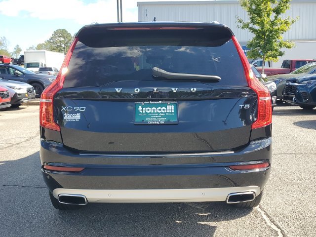 Used 2021 Volvo XC90 T5 Momentum w/ Climate Package FWD image 5