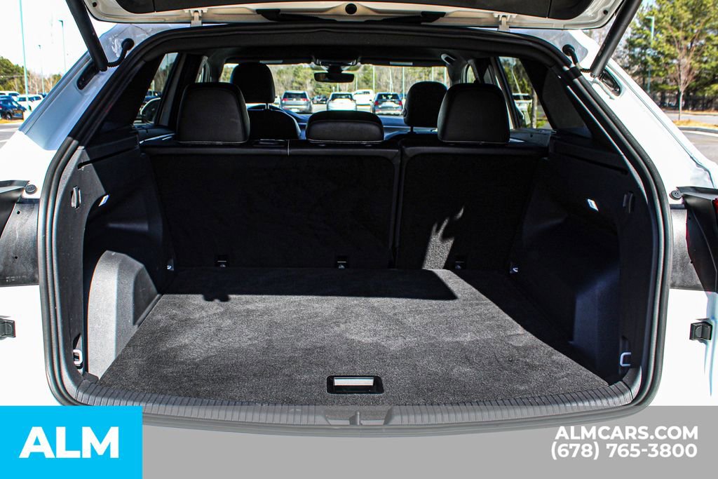 Used 2024 Volkswagen Atlas Cross Sport SE image 18