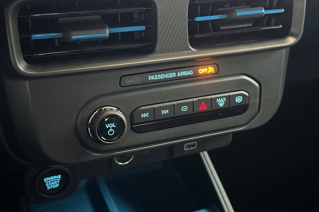 New 2026 Ford Maverick XLT image 17