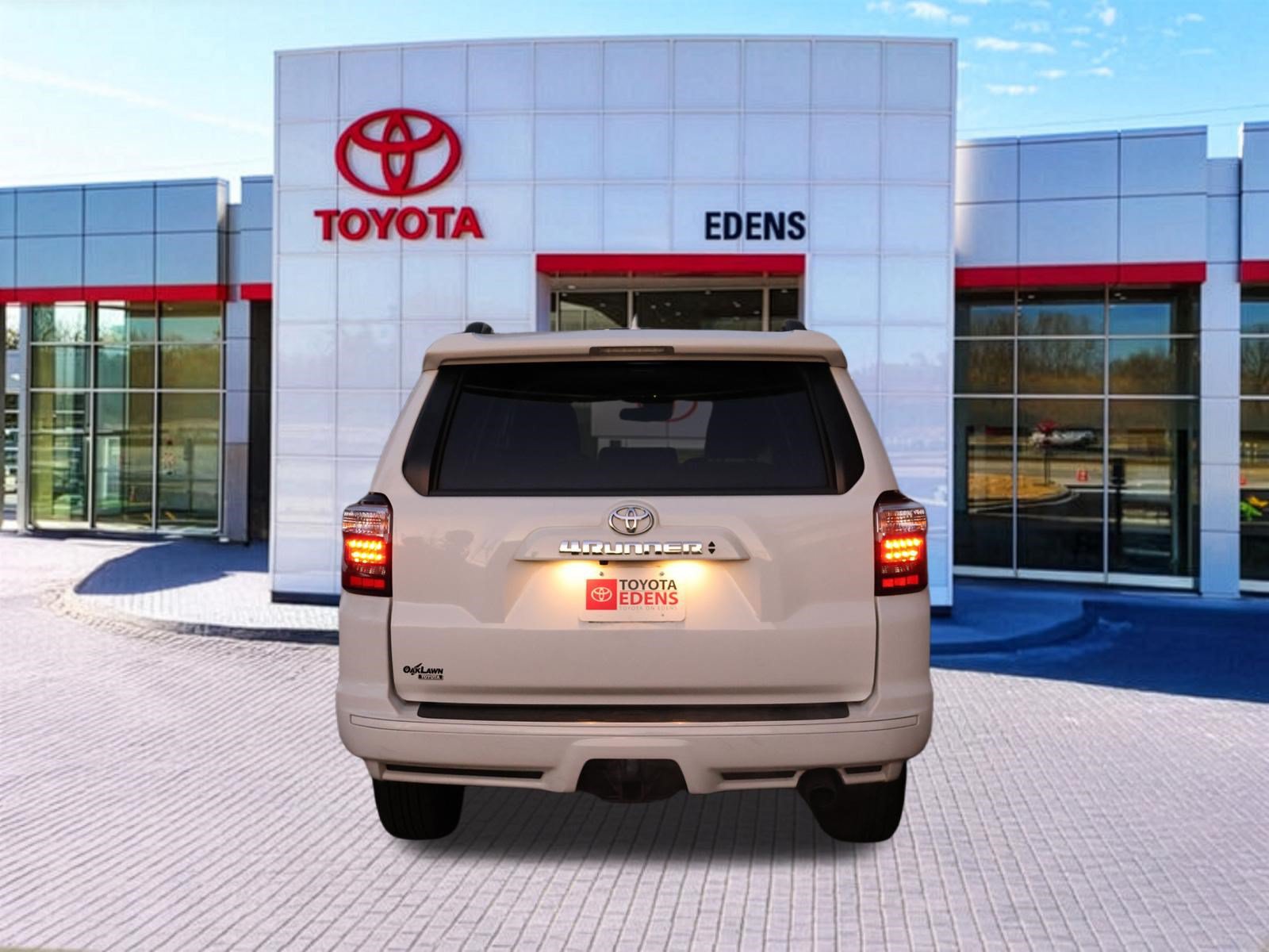 Used 2022 Toyota 4Runner TRD Sport w/ Technology Package AWD/4WD image 4