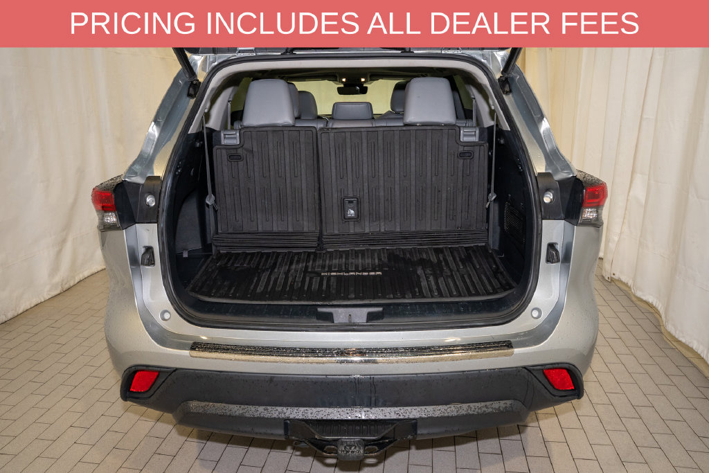Used 2022 Toyota Highlander XLE AWD/4WD image 5