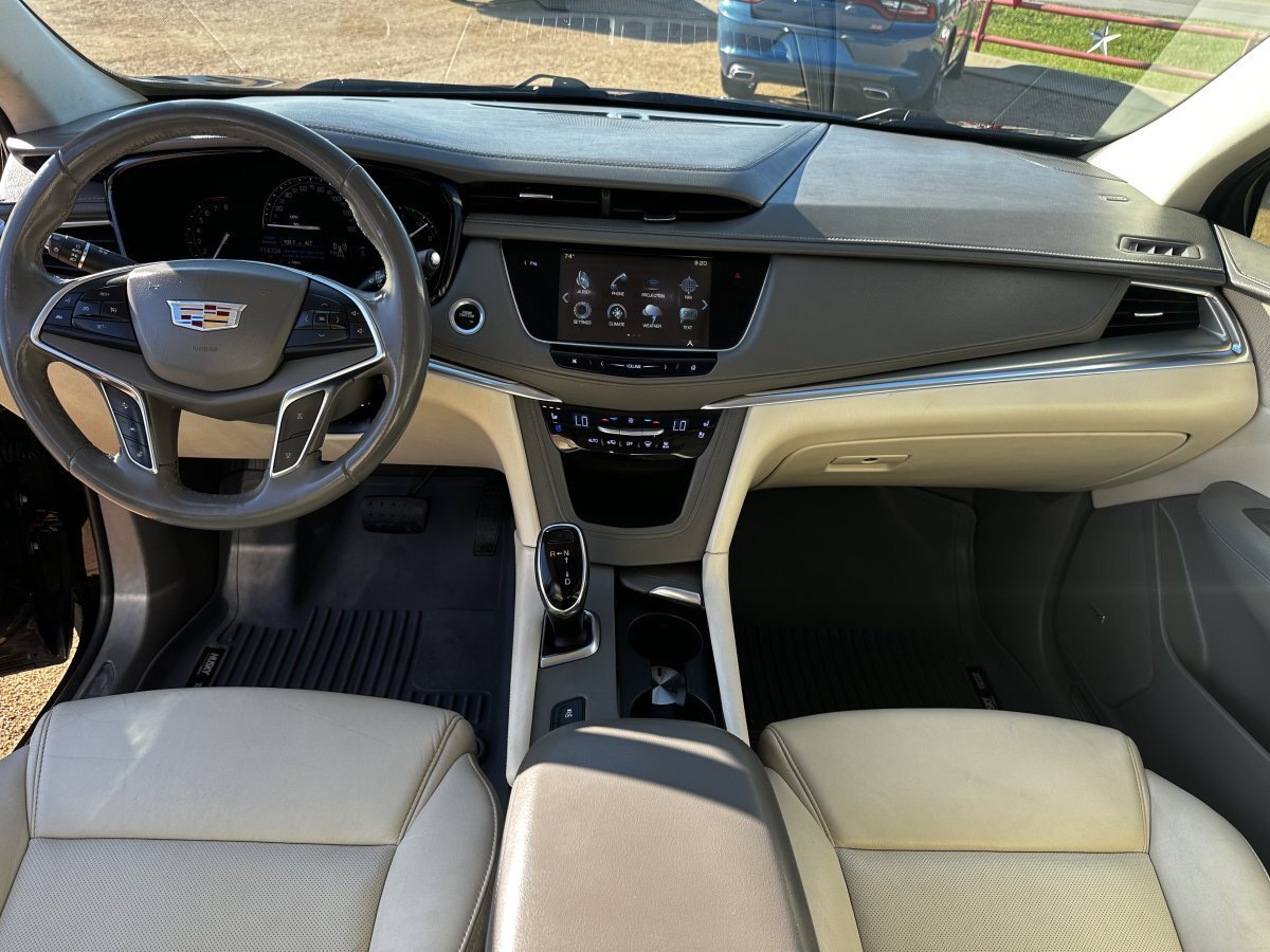 Used 2018 Cadillac XT5 Premium Luxury image 24