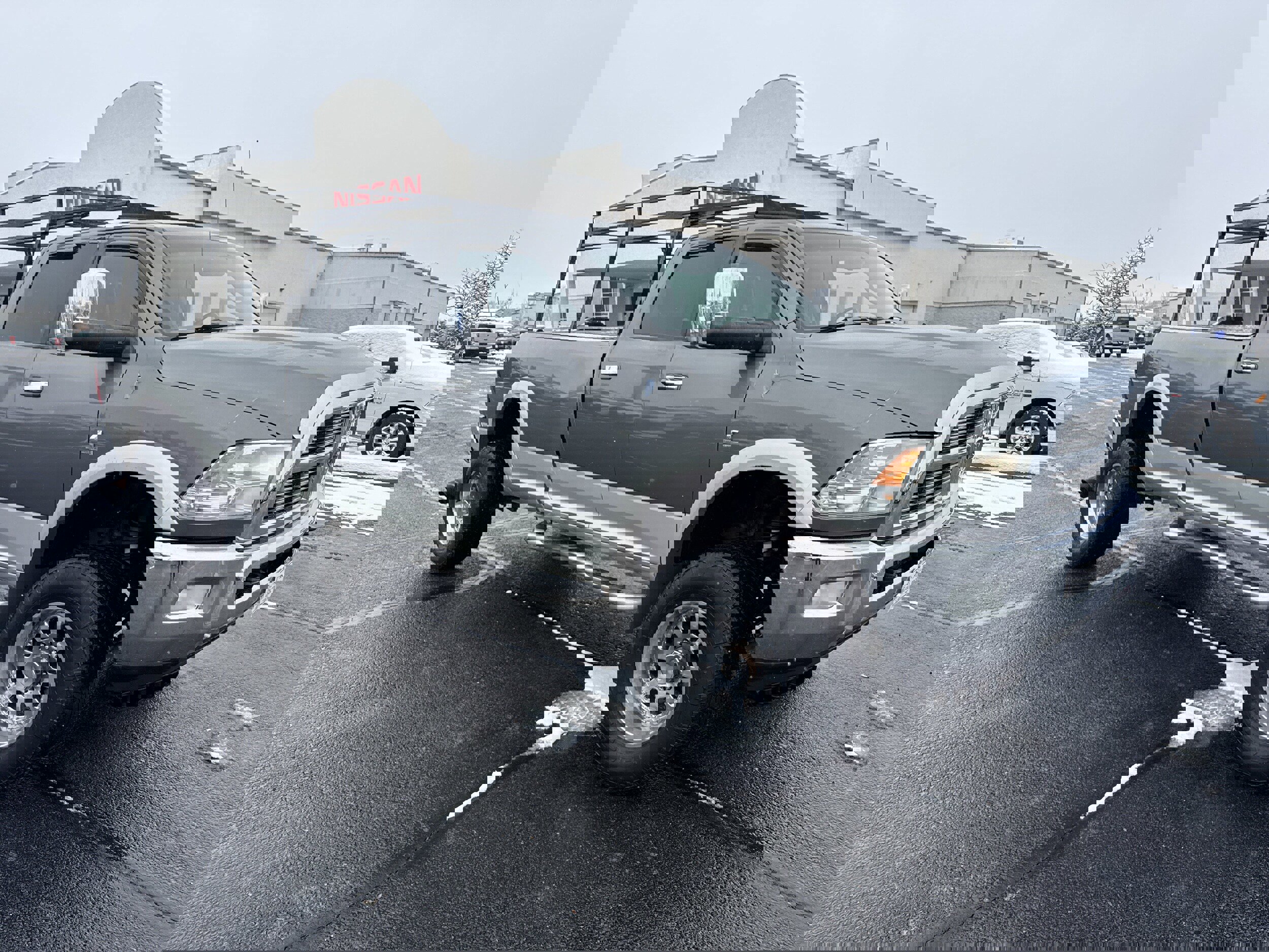 Used 2011 RAM 2500 Laramie w/ Cold Weather Group image 4