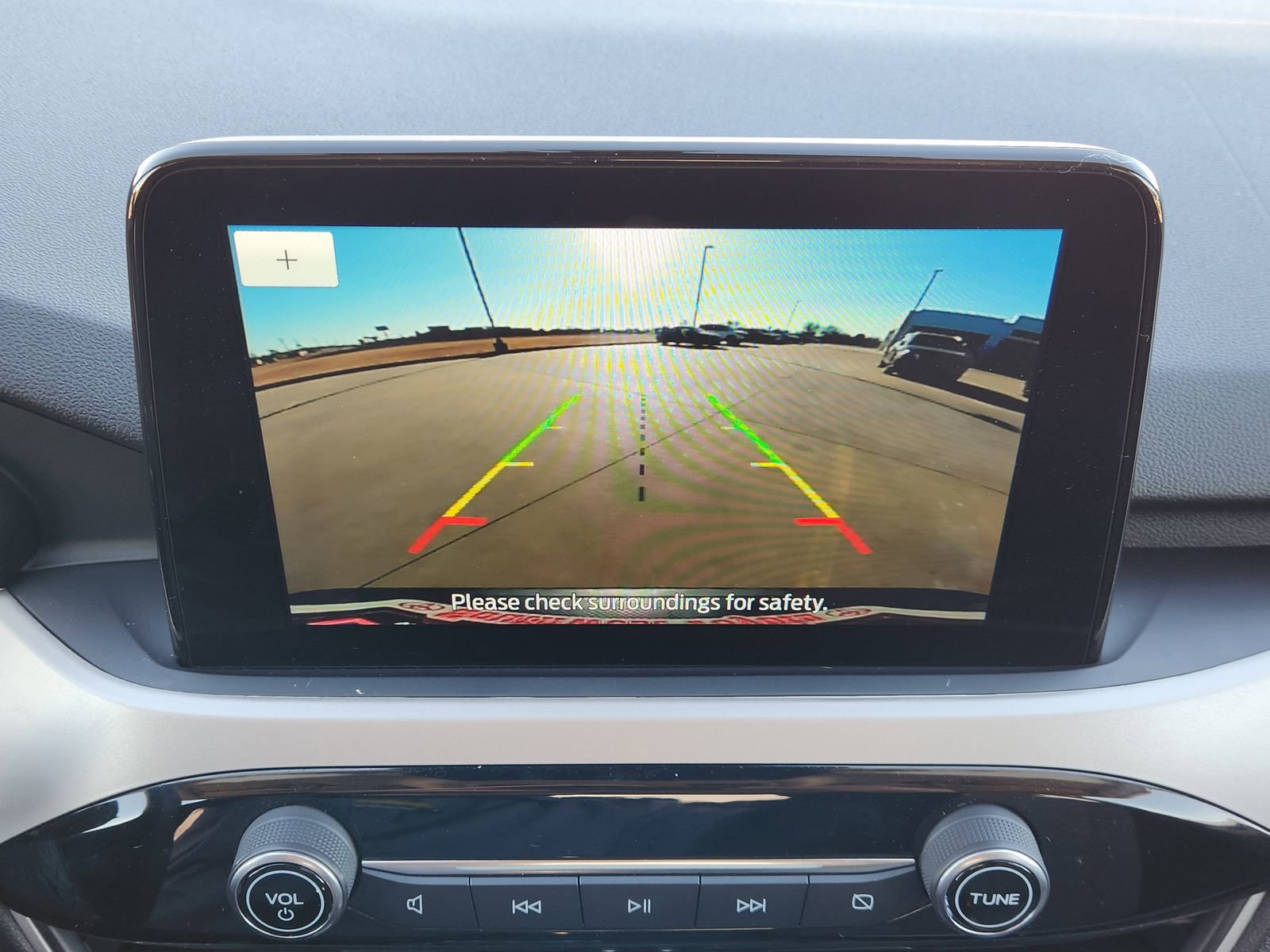 Used 2022 Ford Escape SE image 21