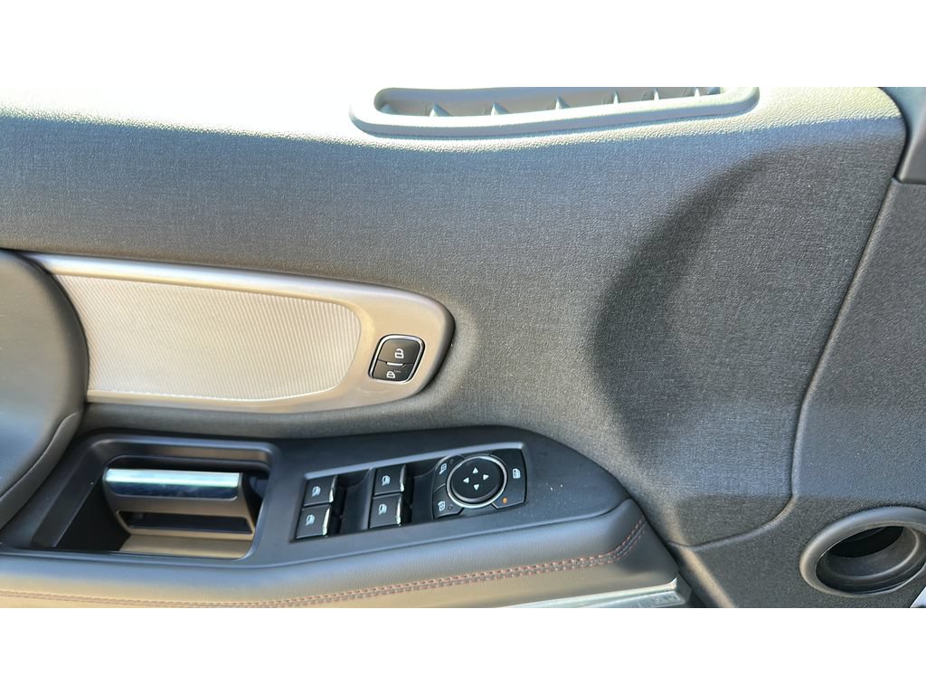 Used 2025 Ford Expedition Active AWD/4WD image 12