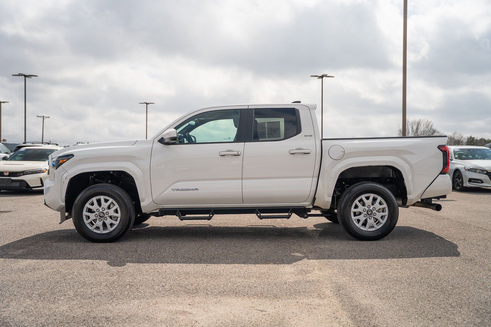 Used 2024 Toyota Tacoma SR5 image 4