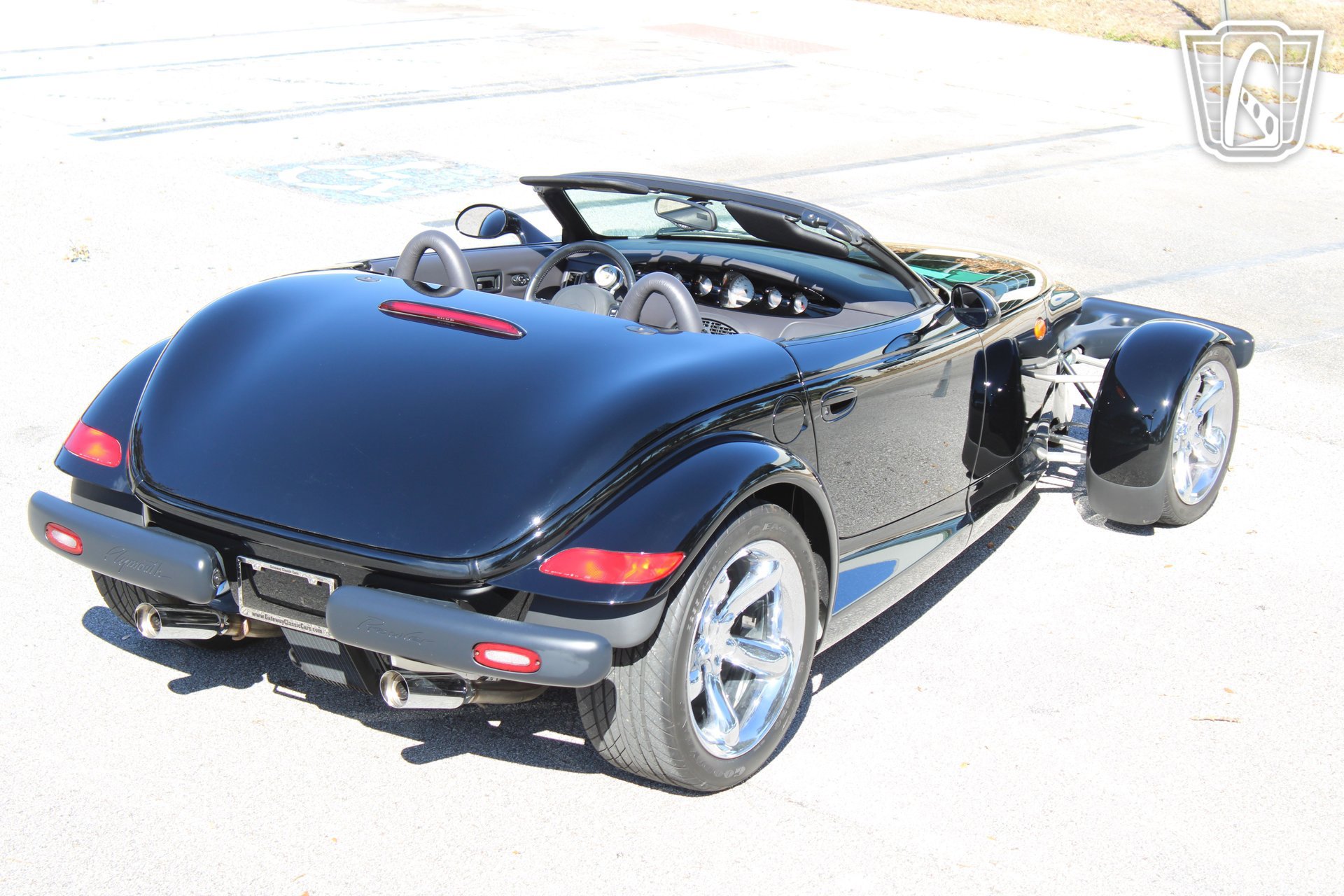 Used 2000 Plymouth Prowler RWD image 10