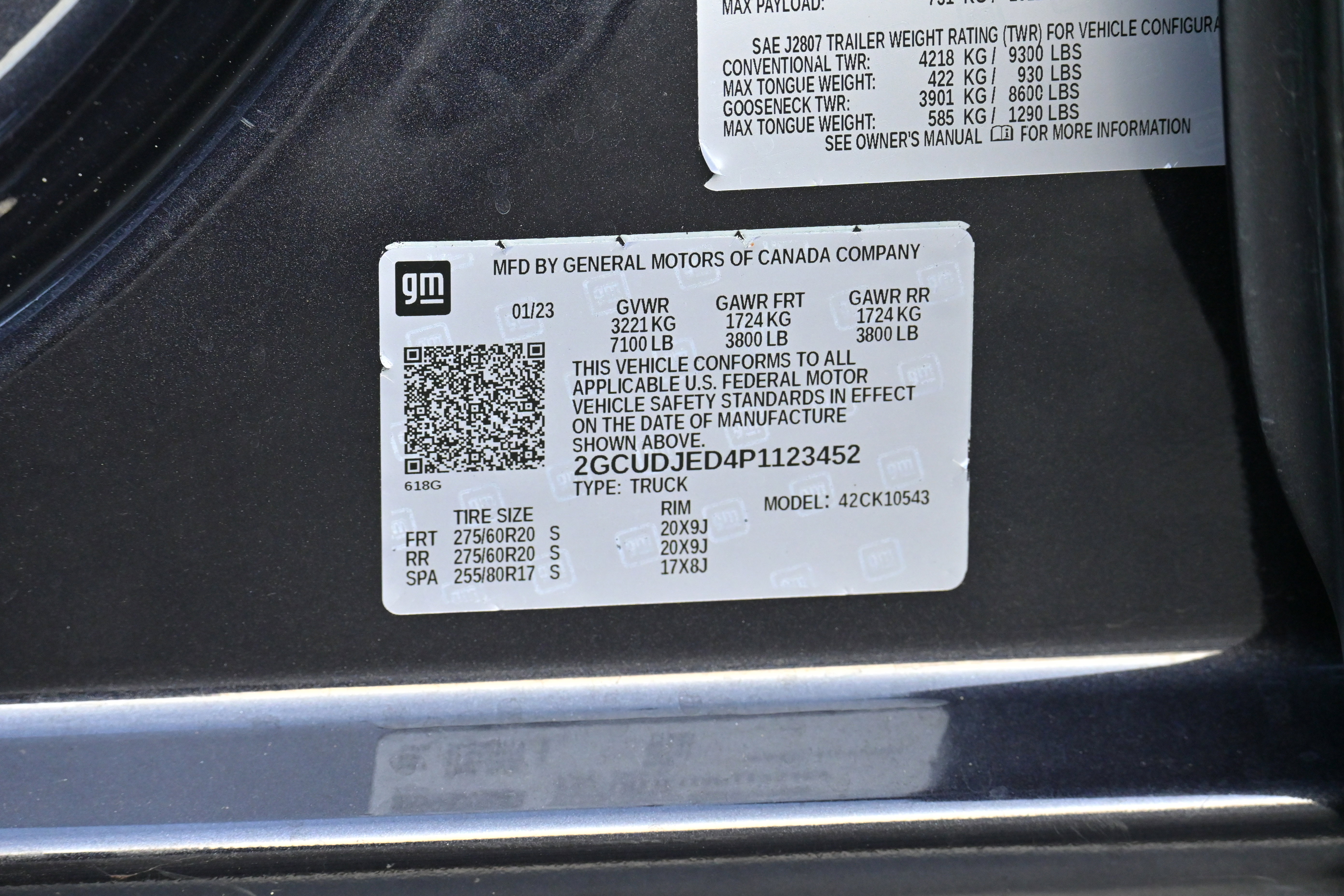 Used 2023 Chevrolet Silverado 1500 High Country w/ Technology Package image 38