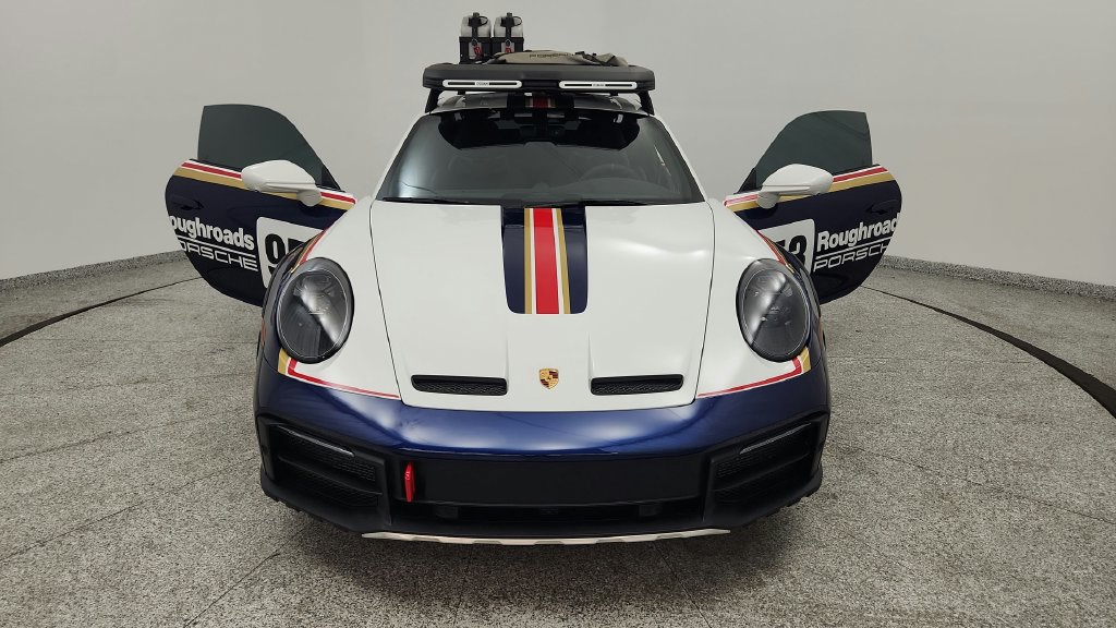 Used 2024 Porsche 911 Dakar AWD/4WD image 40