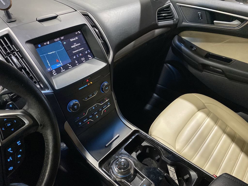 Used 2019 Ford Edge SEL w/ Equipment Group 201A image 8