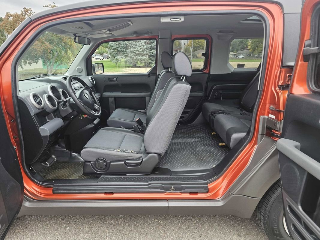 Used 2004 Honda Element EX image 18
