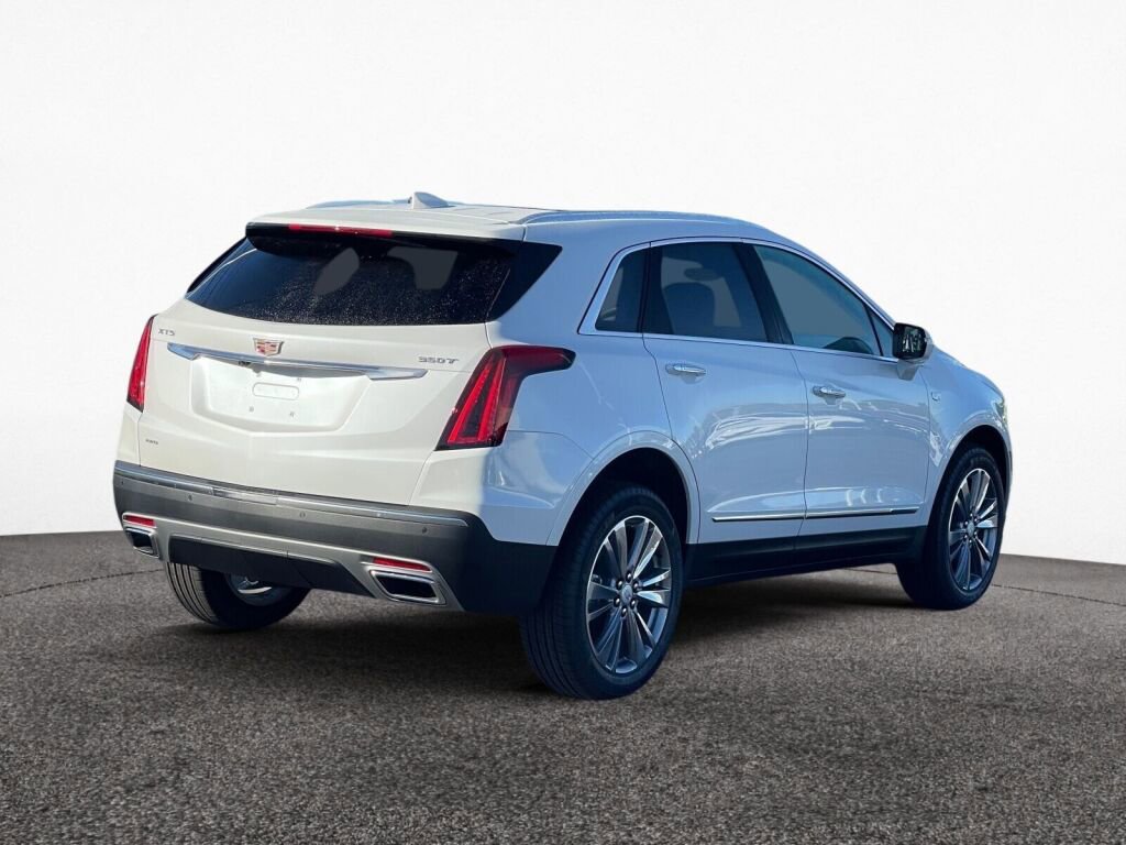 New 2025 Cadillac XT5 Premium Luxury w/ LPO, Floor Liner Package image 5