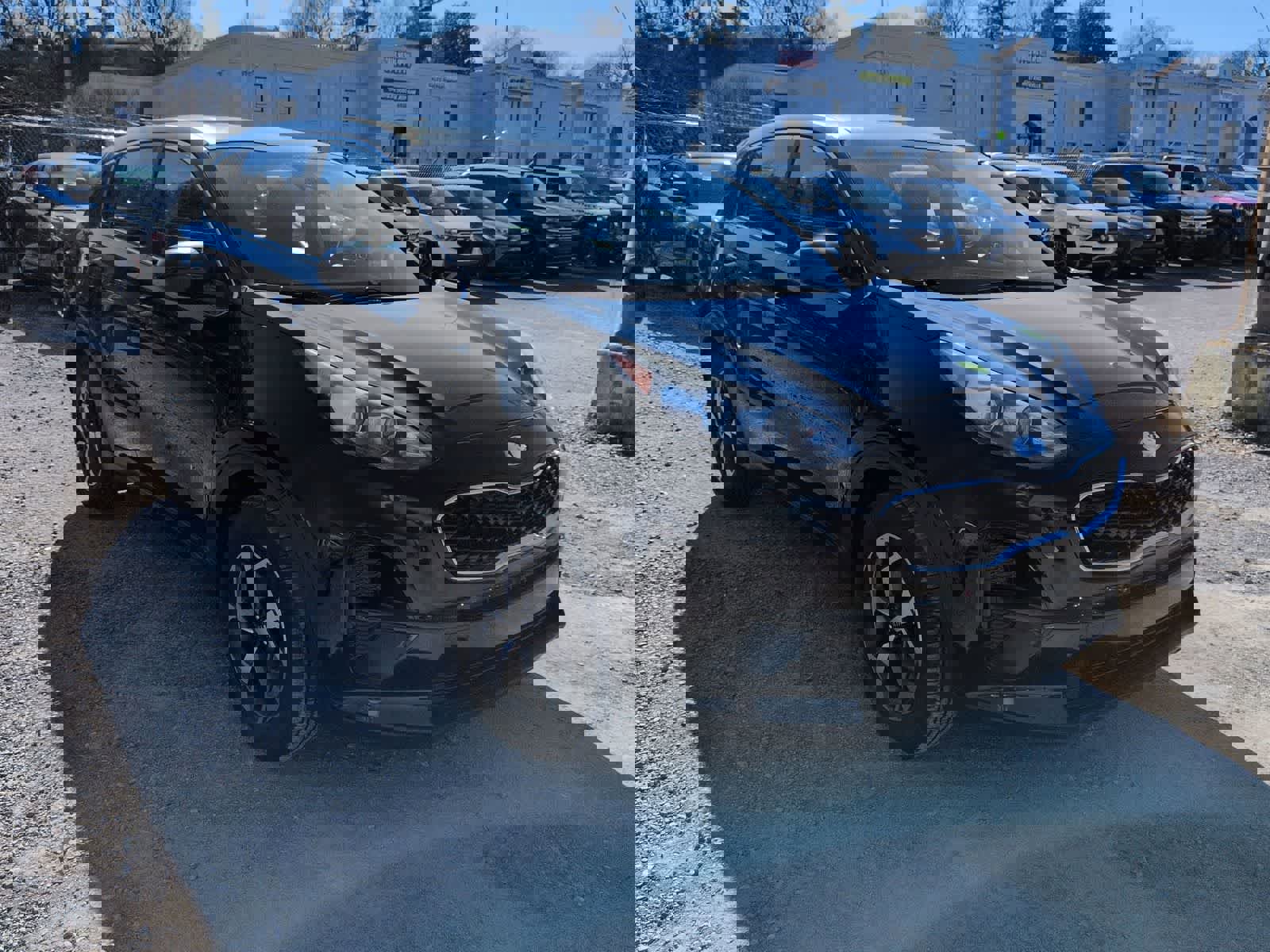 Used 2022 Kia Sportage LX image 2