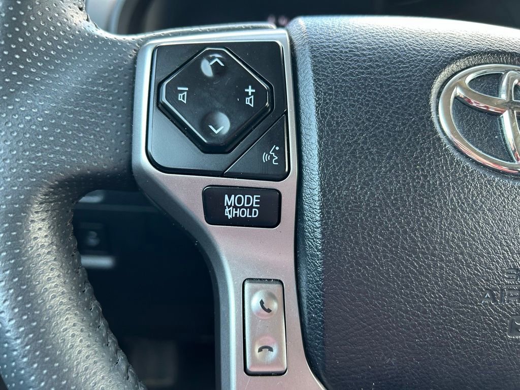 Used 2024 Toyota 4Runner SR5 RWD image 21