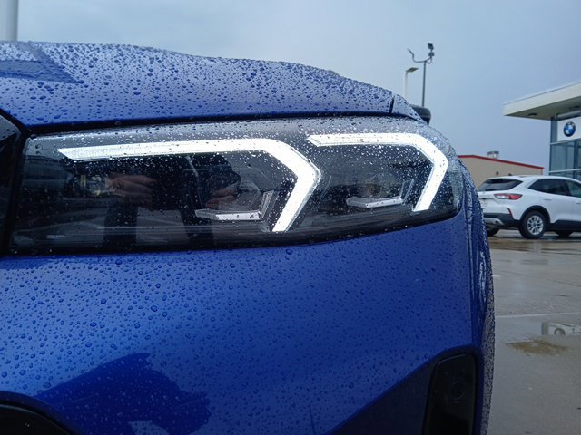 New 2026 BMW 330i Sedan w/ M Sport Package RWD image 4