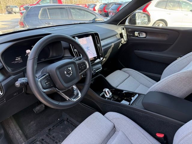 Certified 2023 Volvo XC40 Recharge Ultimate w/ Protection Package Premier image 16