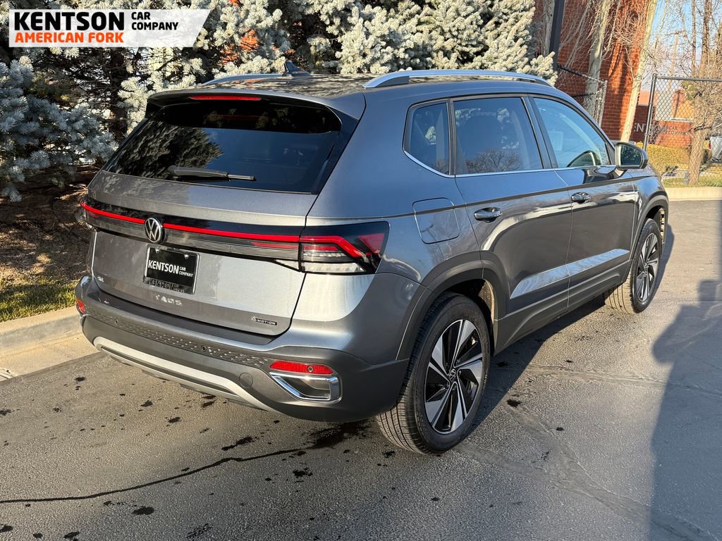 Used 2025 Volkswagen Taos SE image 9