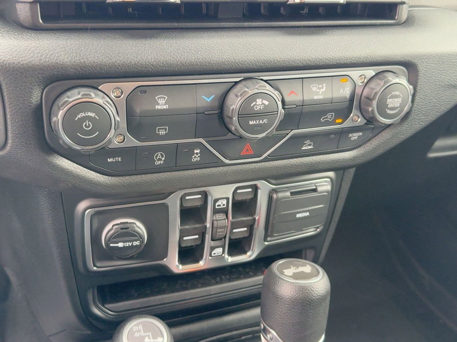 New 2026 Jeep Wrangler Sport S image 25