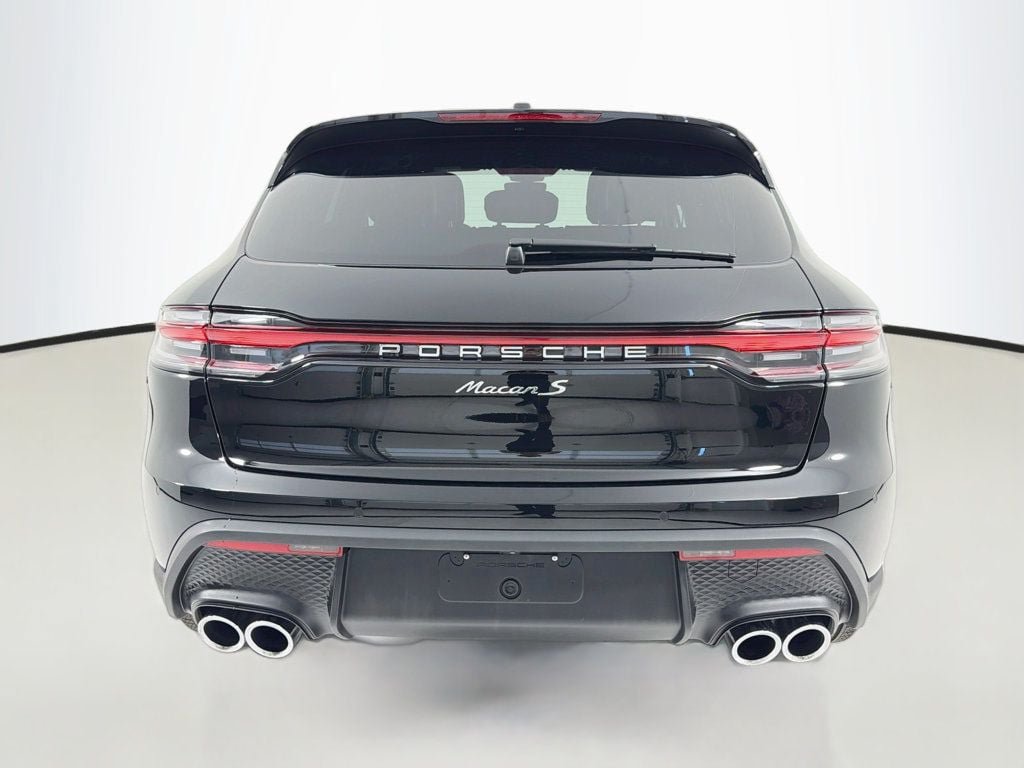 Certified 2026 Porsche Macan S AWD/4WD image 10