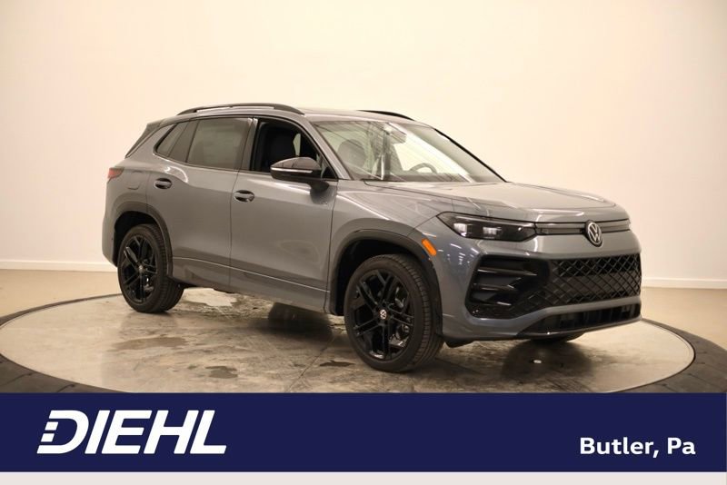 New 2026 Volkswagen Tiguan SE R-Line AWD/4WD image 1