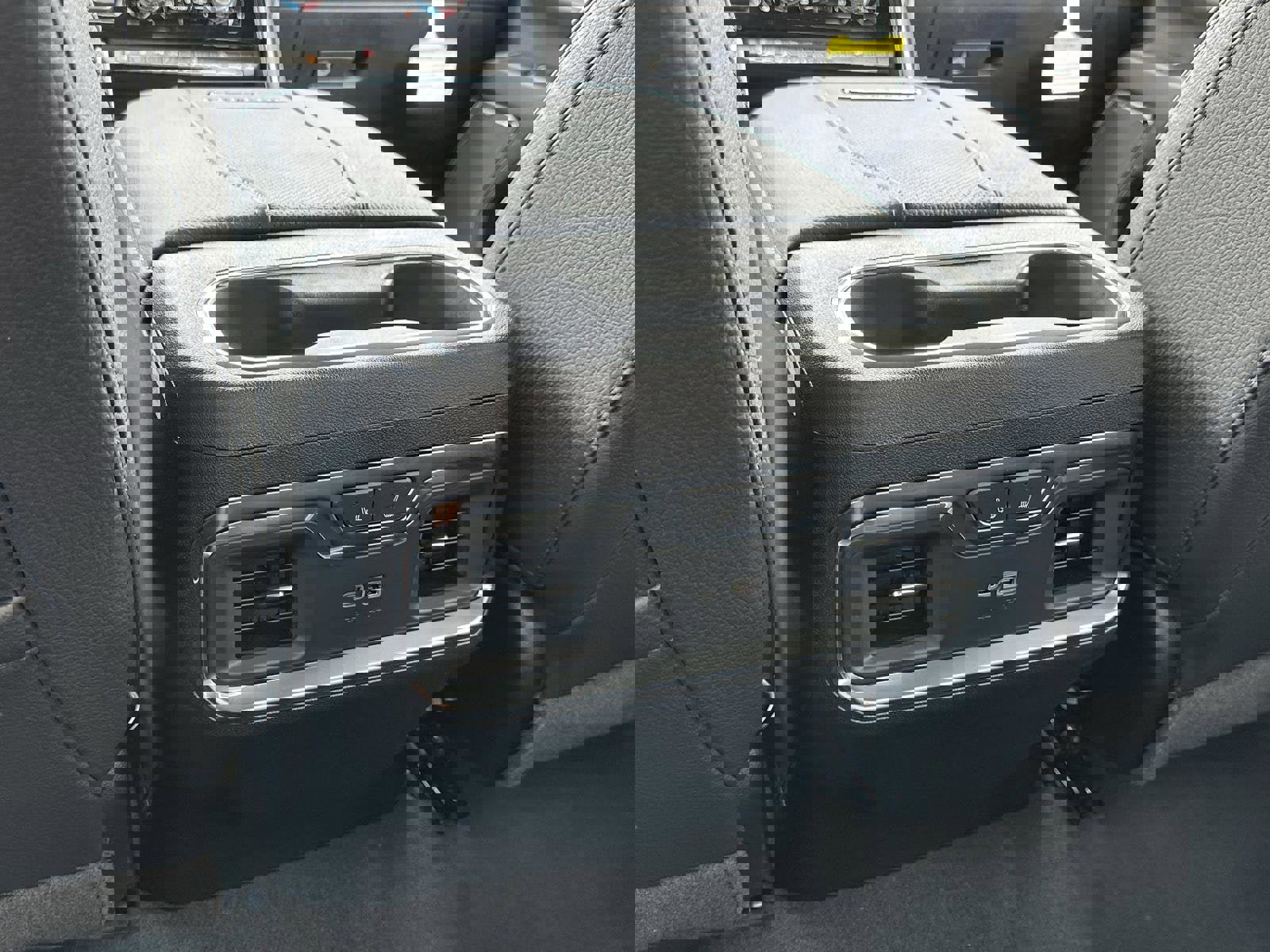 New 2026 GMC Sierra 2500 Denali w/ Denali Reserve Package image 16