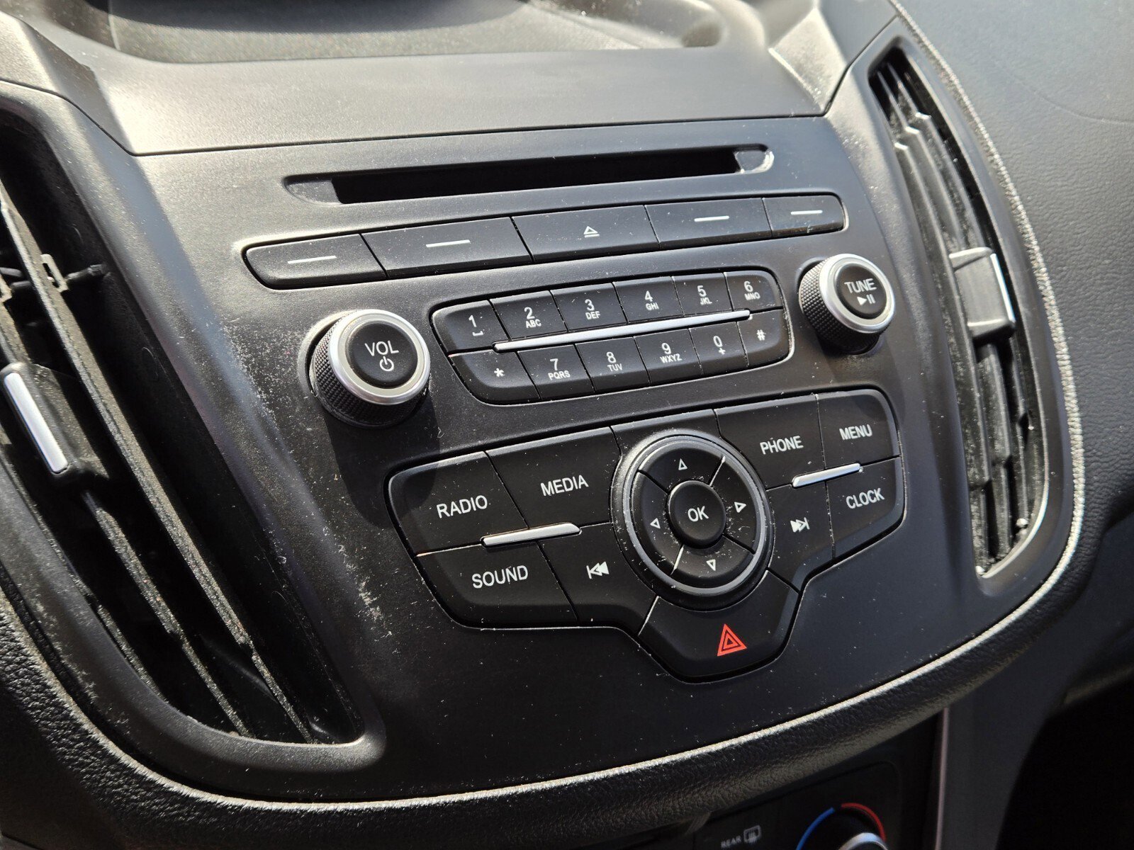 Used 2018 Ford Escape S image 19