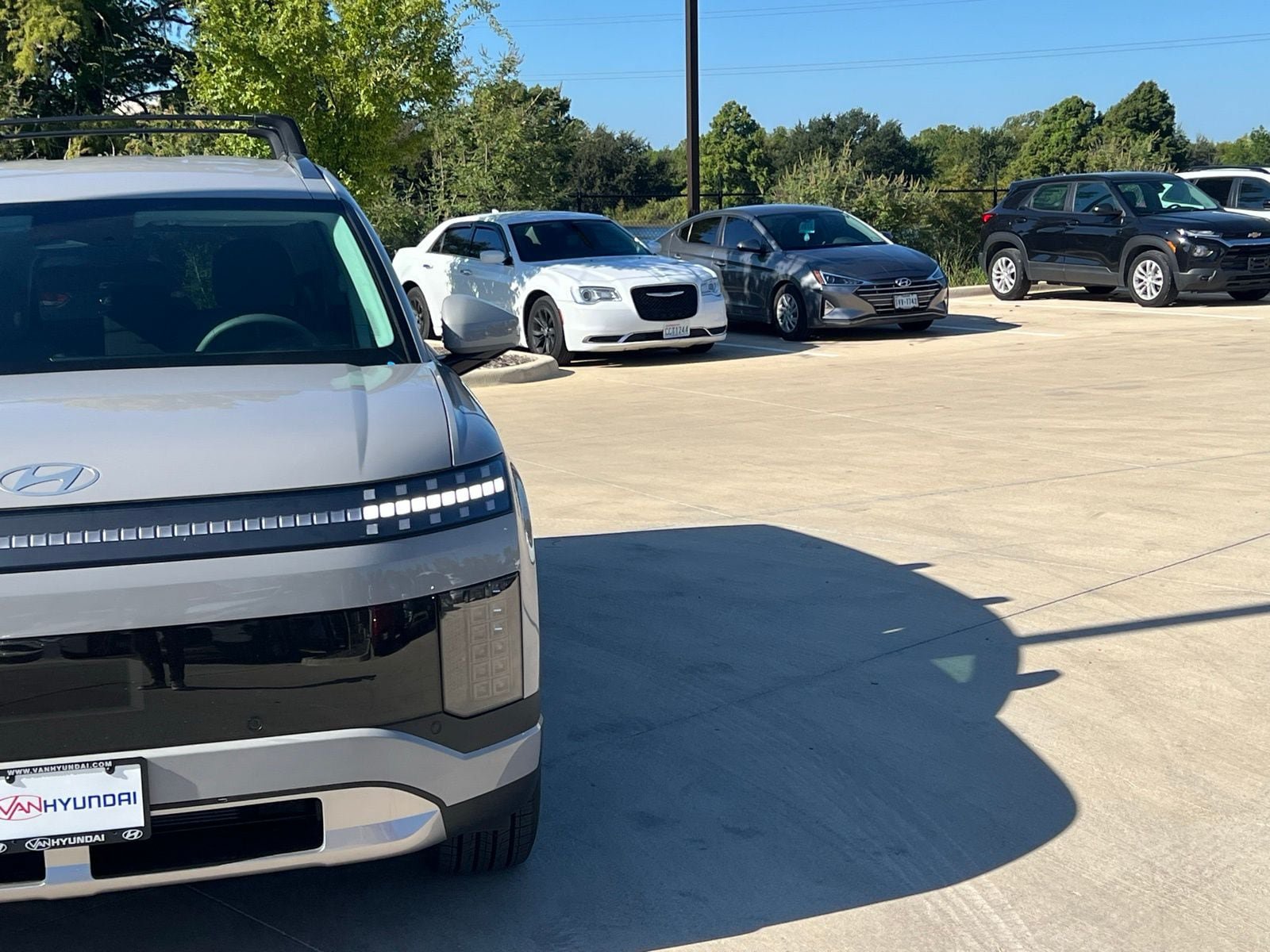 New 2026 Hyundai Ioniq 9 SE AWD/4WD image 3