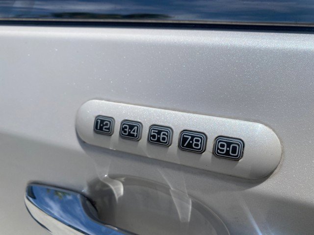 Used 2011 Lincoln MKX 2WD w/ 102A Rapid Spec Order Code image 30