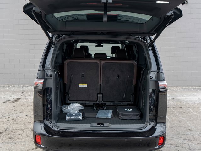 New 2025 Volkswagen ID. Buzz Pro S image 6