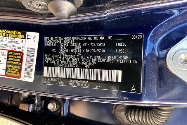 Used 2020 Toyota Highlander LE image 19