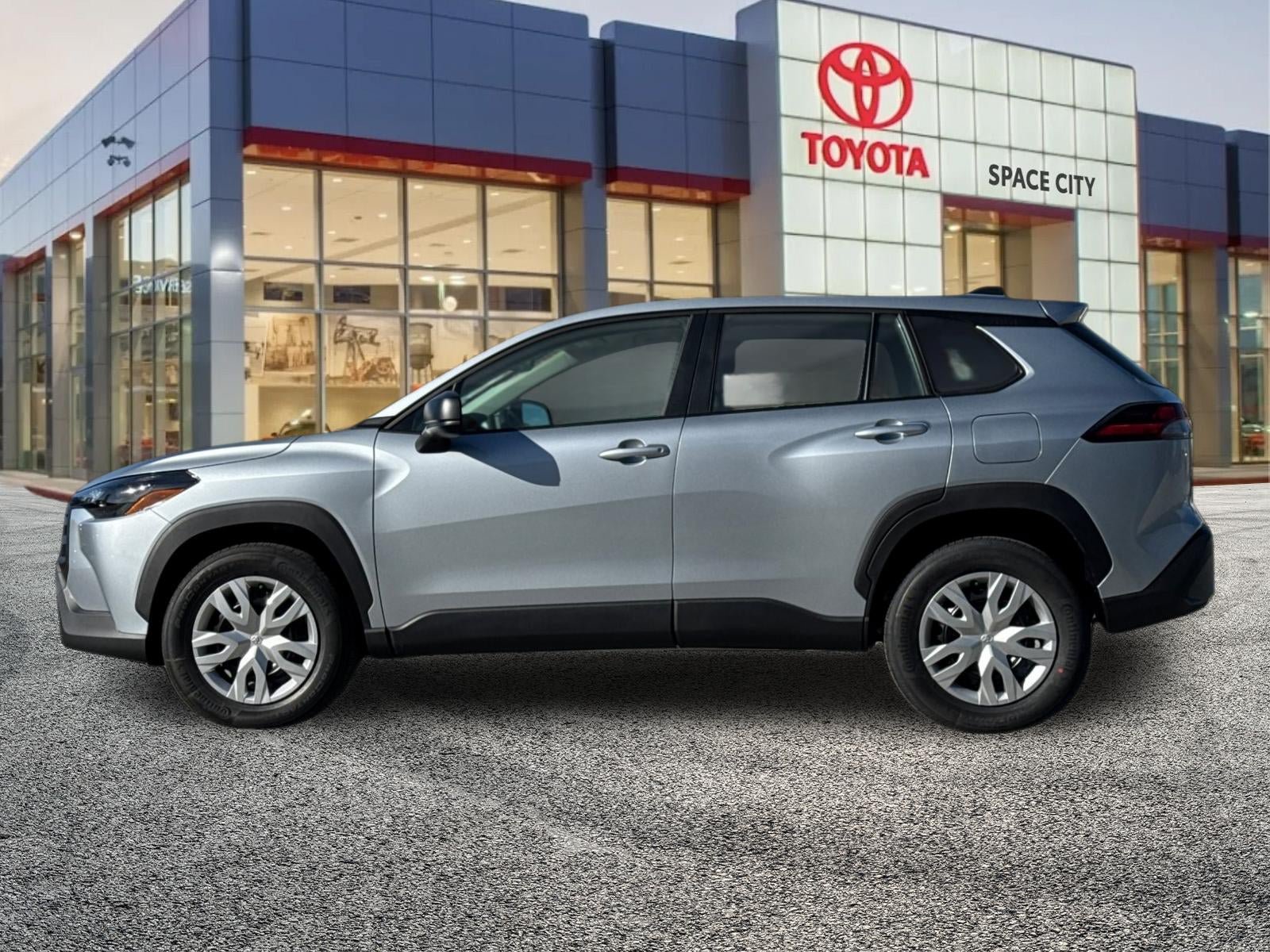 New 2026 Toyota Corolla Cross L FWD image 3