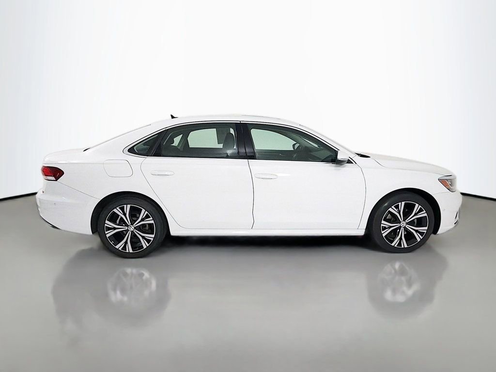Used 2020 Volkswagen Passat 2.0T SEL image 8
