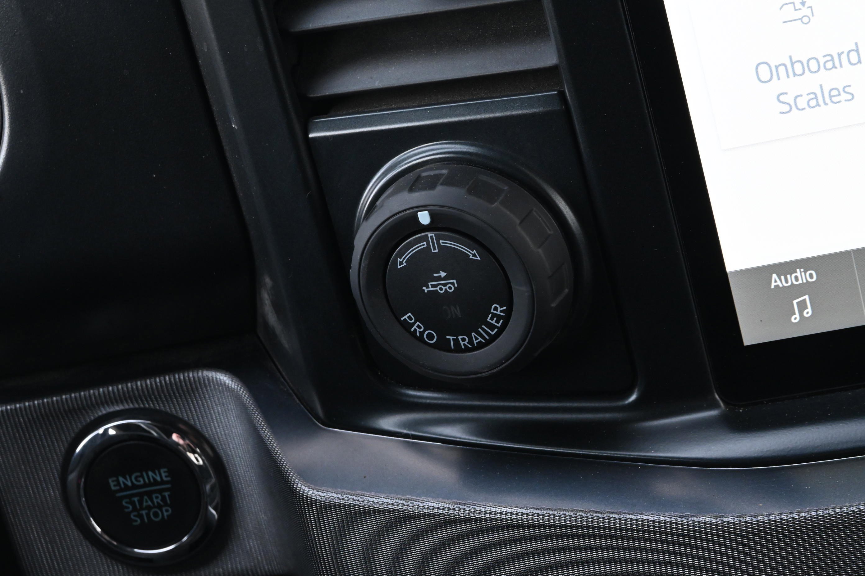Used 2025 Ford F250 Platinum image 24