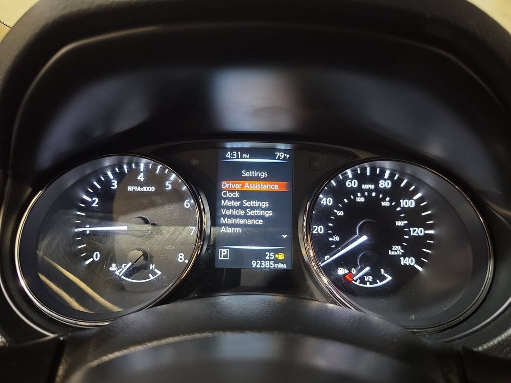 Used 2017 Nissan Rogue SL AWD/4WD image 10
