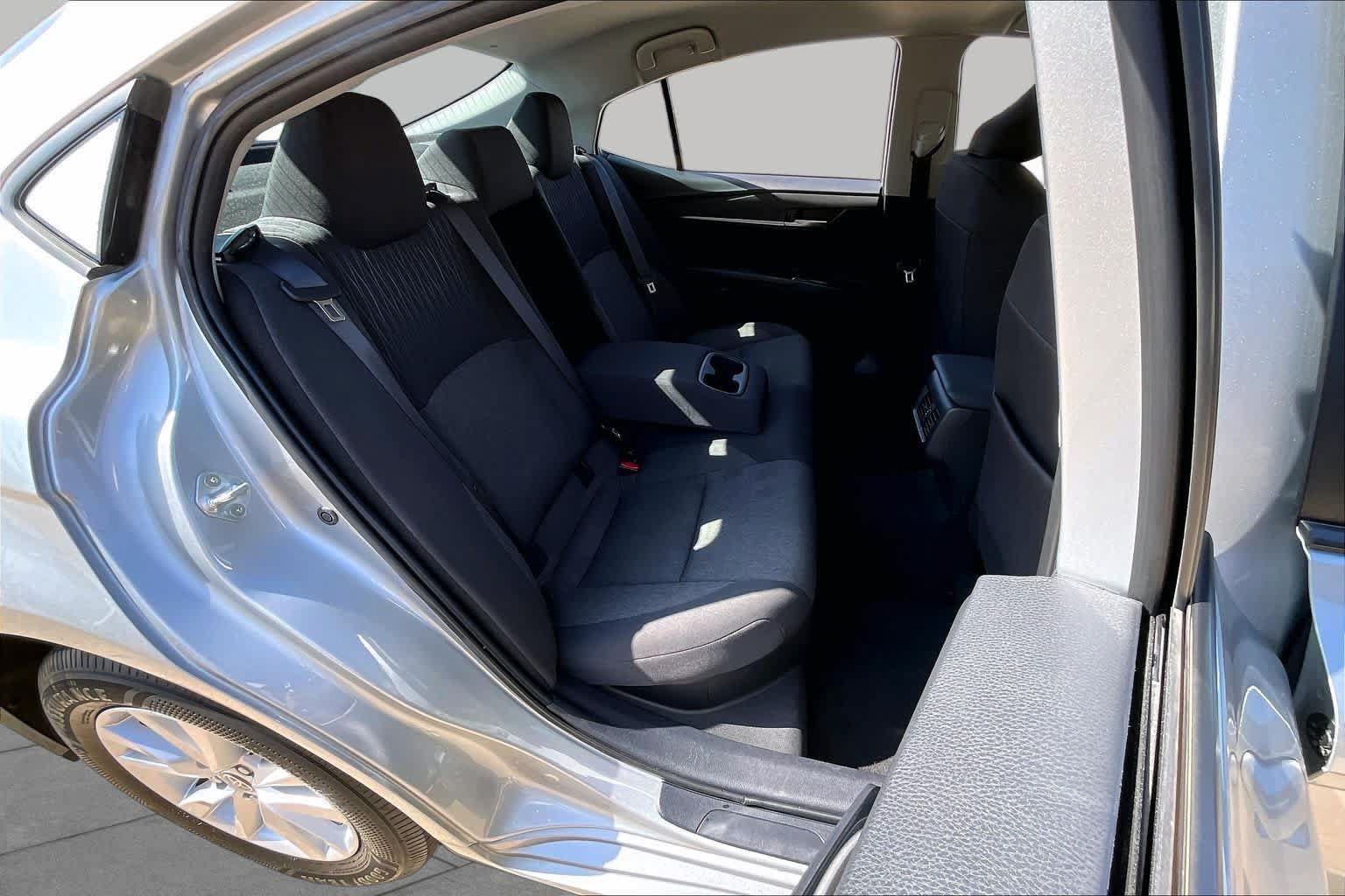 Used 2025 Toyota Camry LE FWD image 18