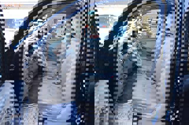 Used 2012 Nissan Frontier SL w/ Moonroof Pkg image 36