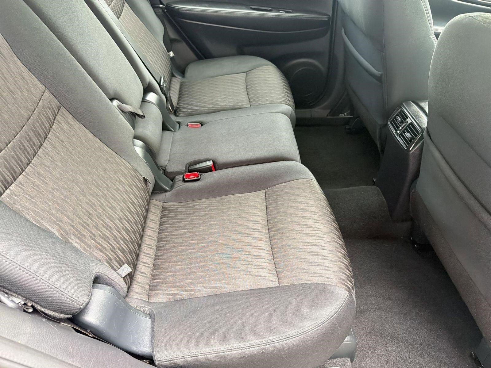 Used 2018 Nissan Rogue SV FWD image 28