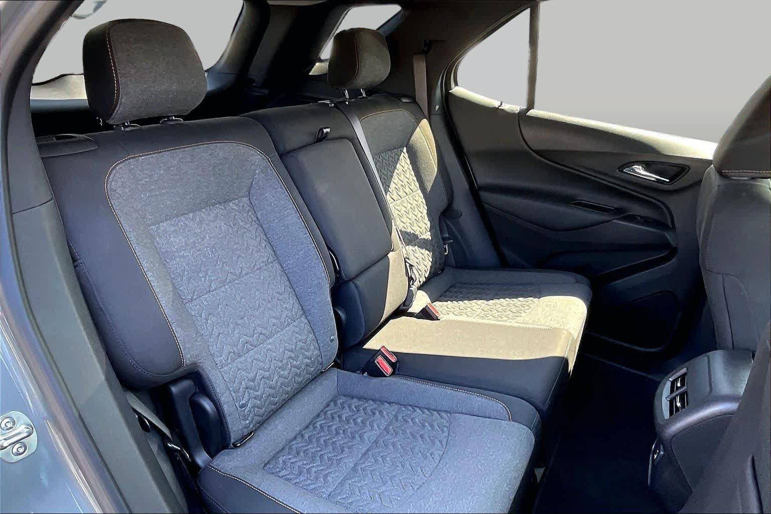 Used 2024 Chevrolet Equinox LT FWD image 26