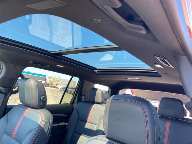 Used 2024 Chevrolet Traverse RS image 16