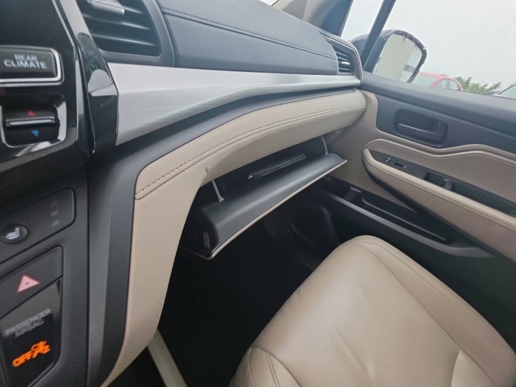 Used 2018 Honda Odyssey EX-L image 24