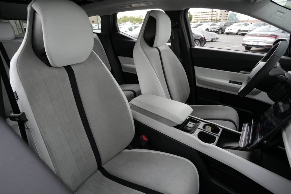 Used 2023 Fisker Ocean Extreme AWD/4WD image 29