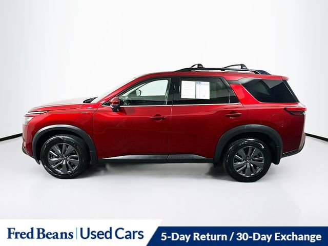 Certified 2023 Nissan Pathfinder SV w/ Cargo Package image 4