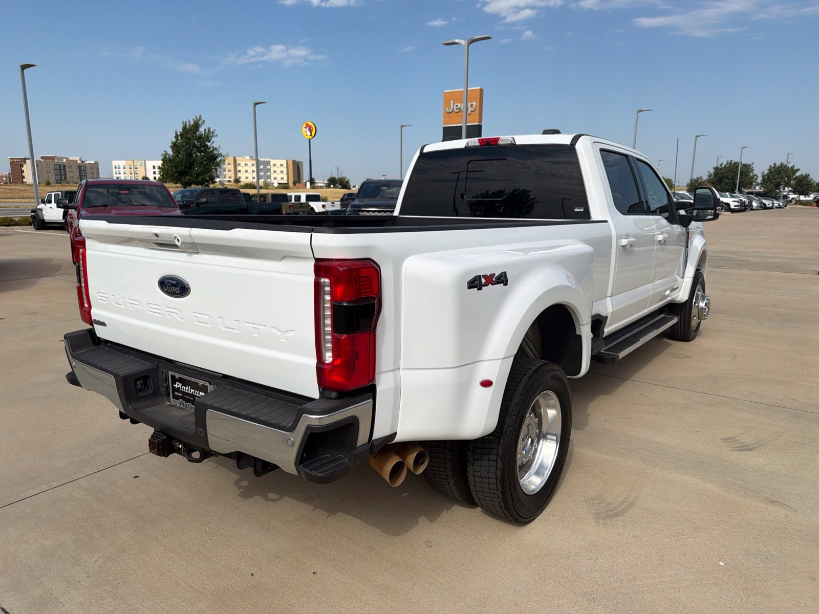 Used 2023 Ford F450 Lariat AWD/4WD image 5