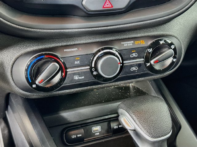 Used 2024 Kia Soul LX w/ Option Group 015 FWD image 16
