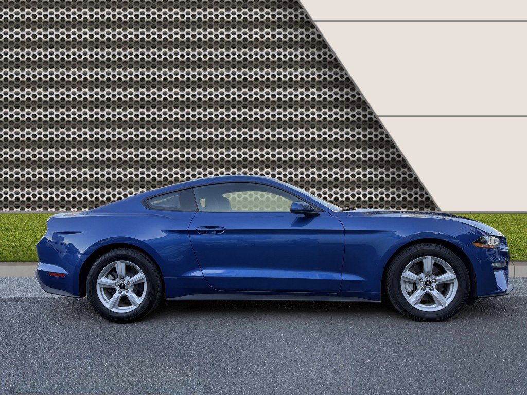 Used 2018 Ford Mustang Coupe image 9
