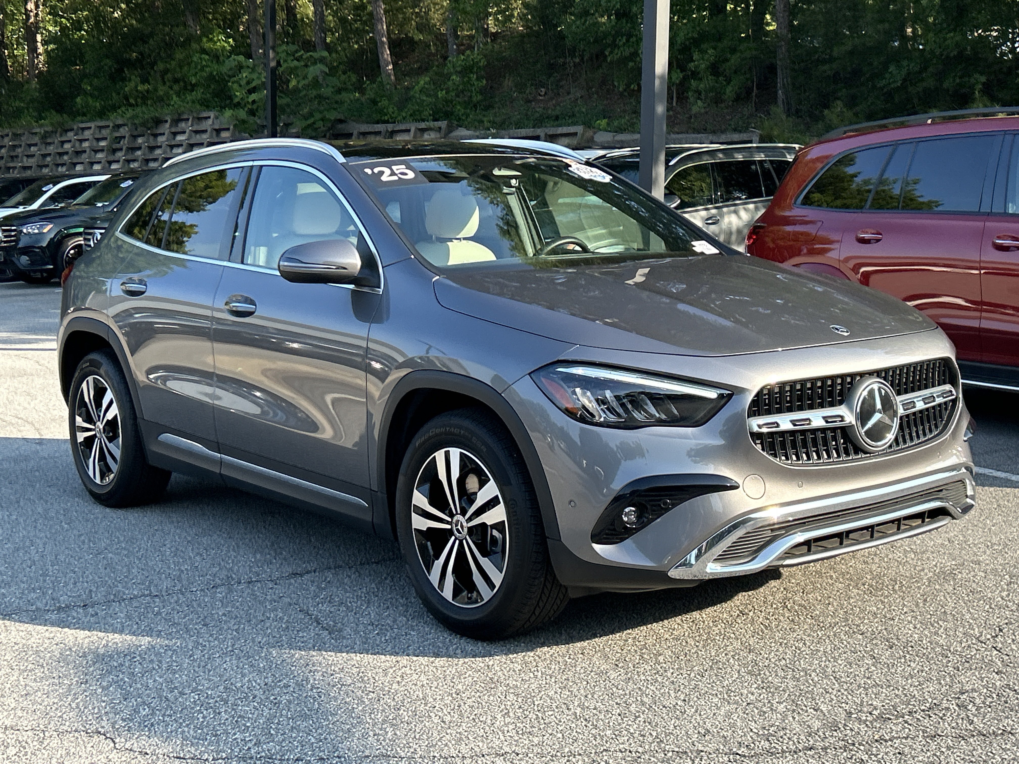 Certified 2025 Mercedes-Benz GLA 250 image 4