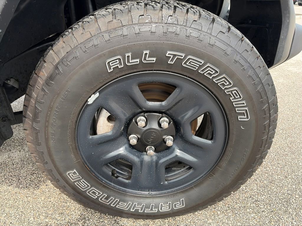 Used 2023 Jeep Wrangler Sport image 10