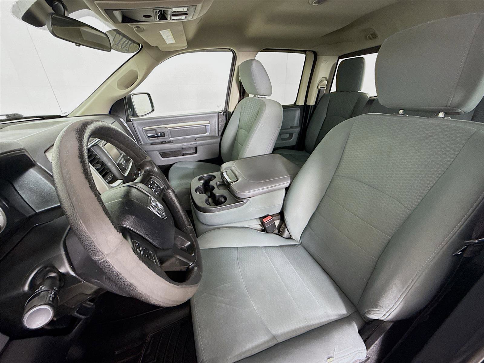 Used 2017 RAM 1500 Classic SLT image 5