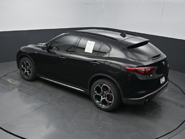 Used 2022 Alfa Romeo Stelvio Ti w/ Active Assist Plus Package AWD/4WD image 46